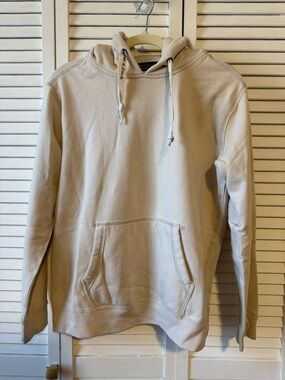 Abercrombie & Fitch Men's Pullover Hoodie - Cream